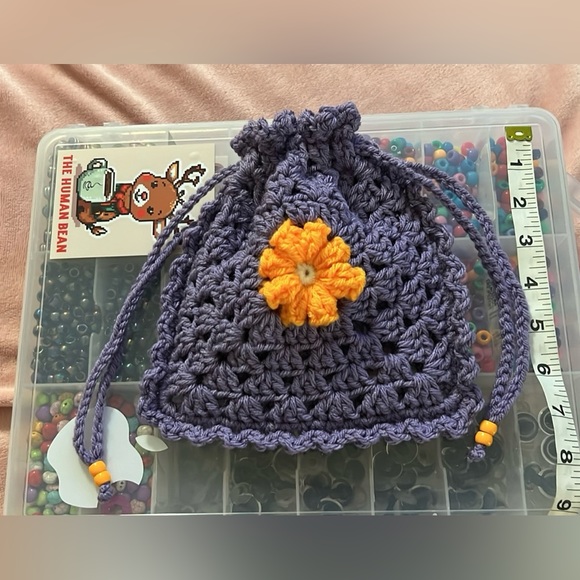 Crocheted Drawstring Flower Pouch 🌸 - Picture 4 of 6